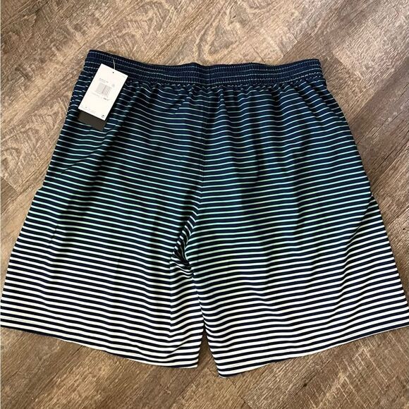 Nike 9" Stripe Breaker Swim Trunks- Size XXL - Picture 3 of 6